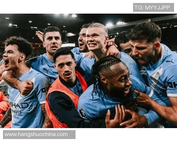 曼城主场逆转利物浦以二比一获胜展现强大实力 曼城主场逆转利物浦以二比一获胜展现强大实力